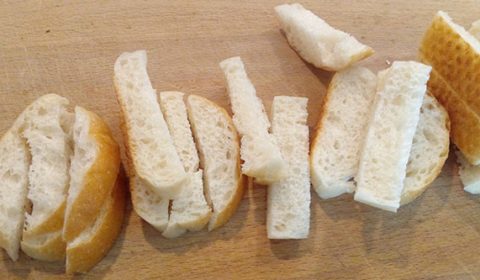 Weißbrotstreifen